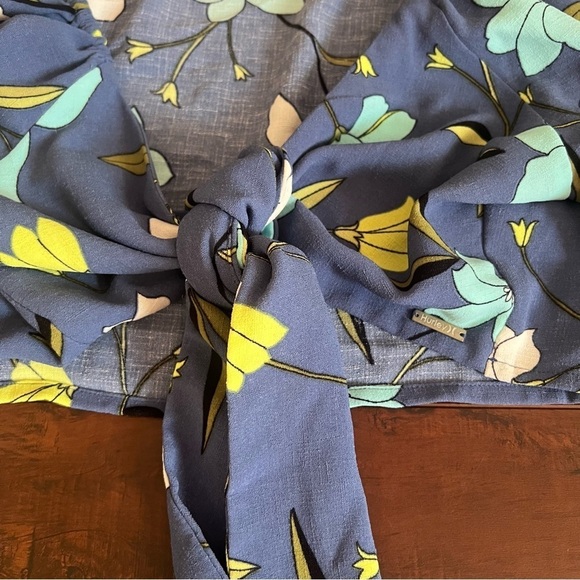 HURLEY Poppy Crop Top Floral Tie Blouse Blue Convertible Size Medium - Picture 6 of 13